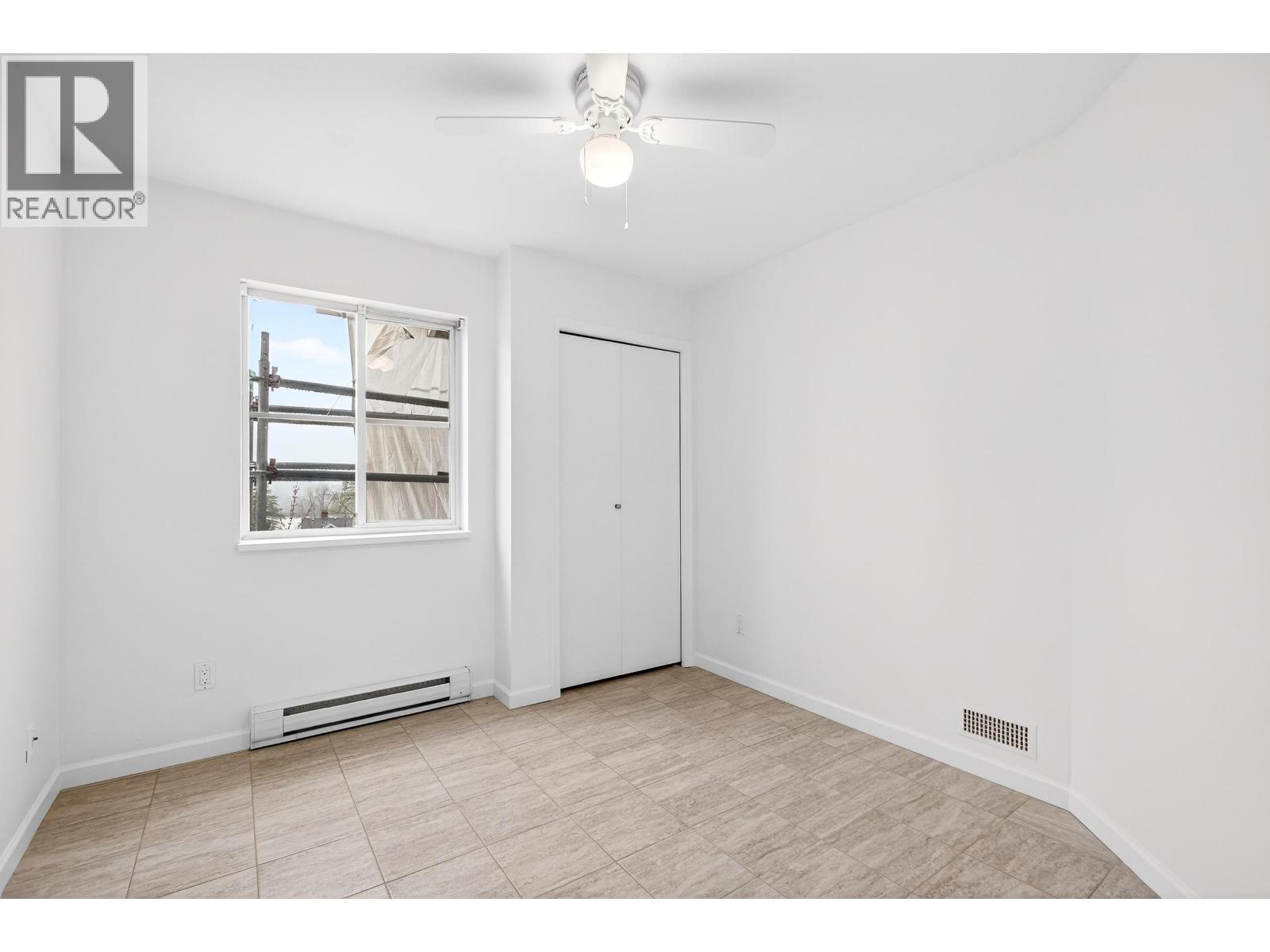 403 22351 ST ANNE AVENUE, Maple Ridge