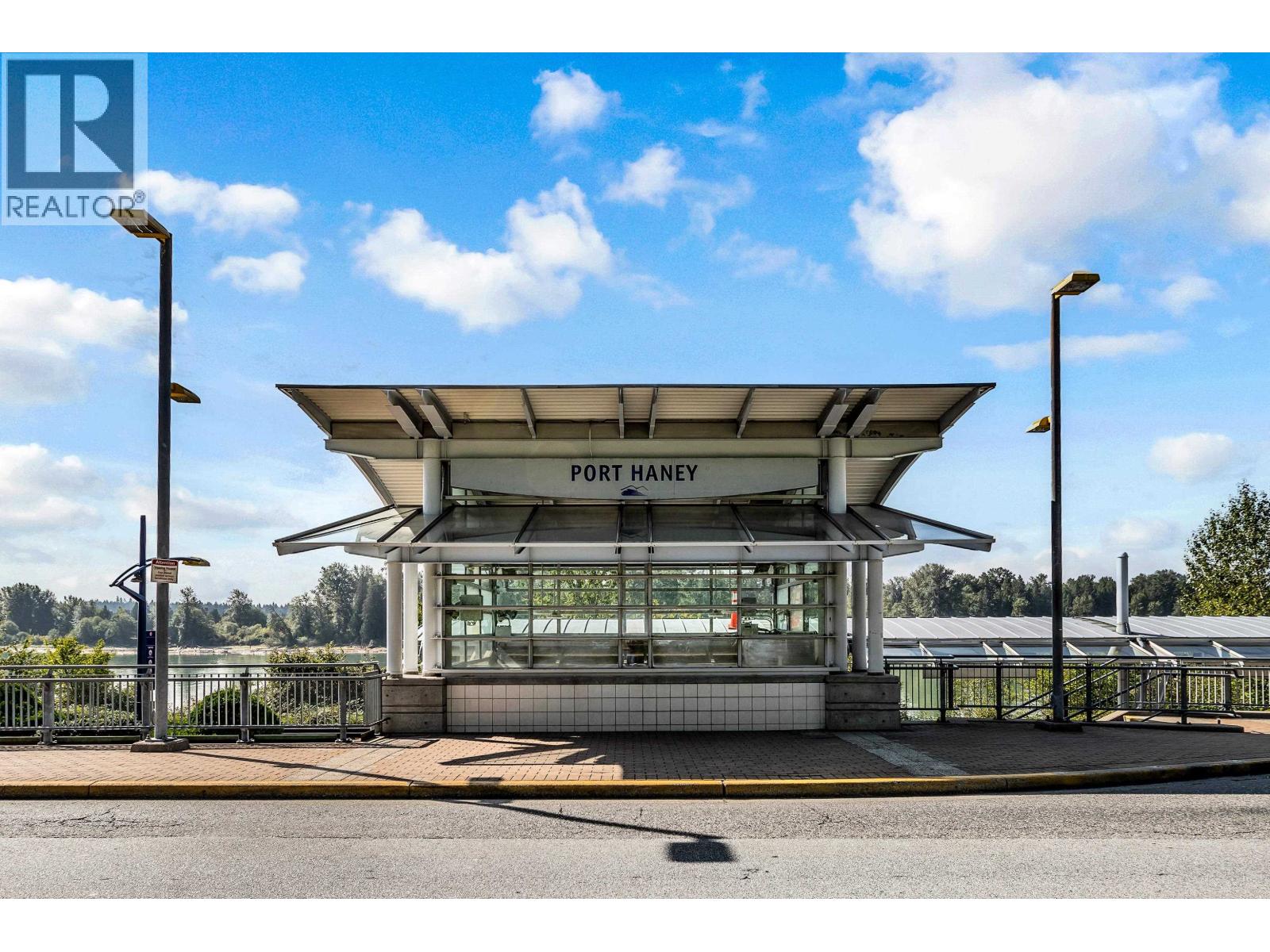 403 22351 ST ANNE AVENUE, Maple Ridge