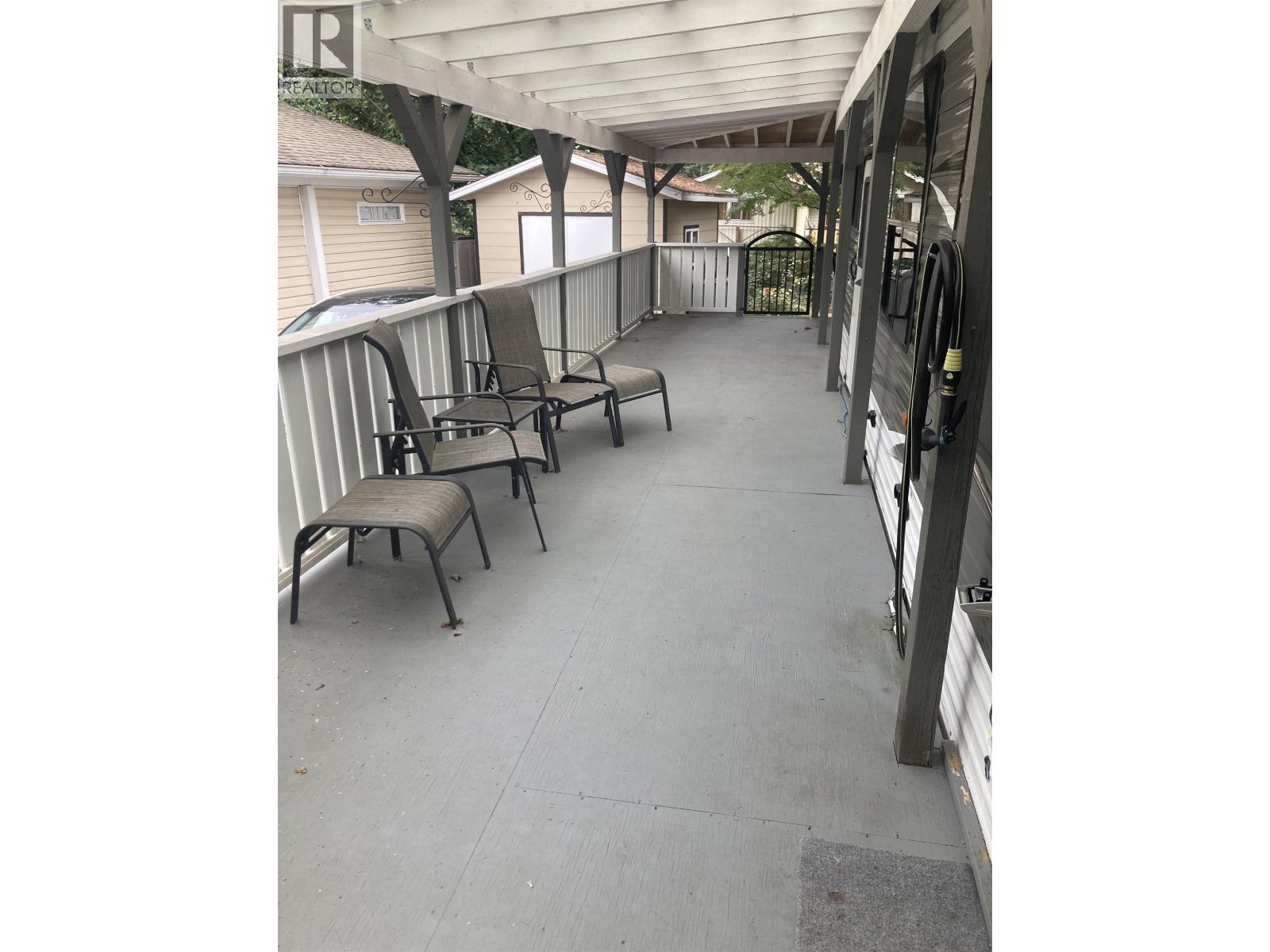 247 TOMAHAWK AVENUE, West Vancouver