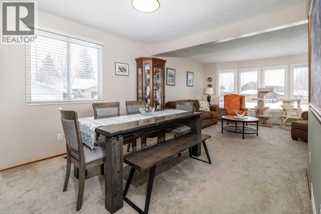 7 Berry Avenue, Red Deer