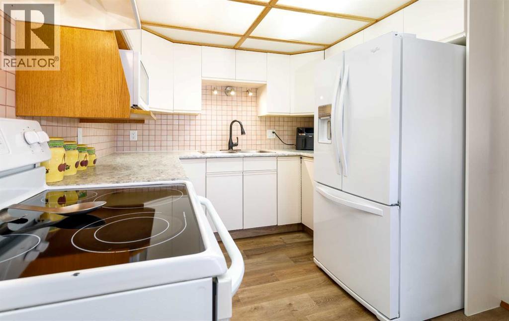 7 Berry Avenue, Red Deer