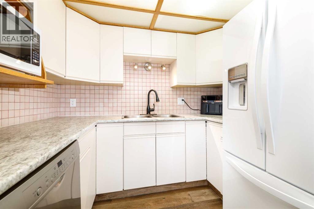 7 Berry Avenue, Red Deer