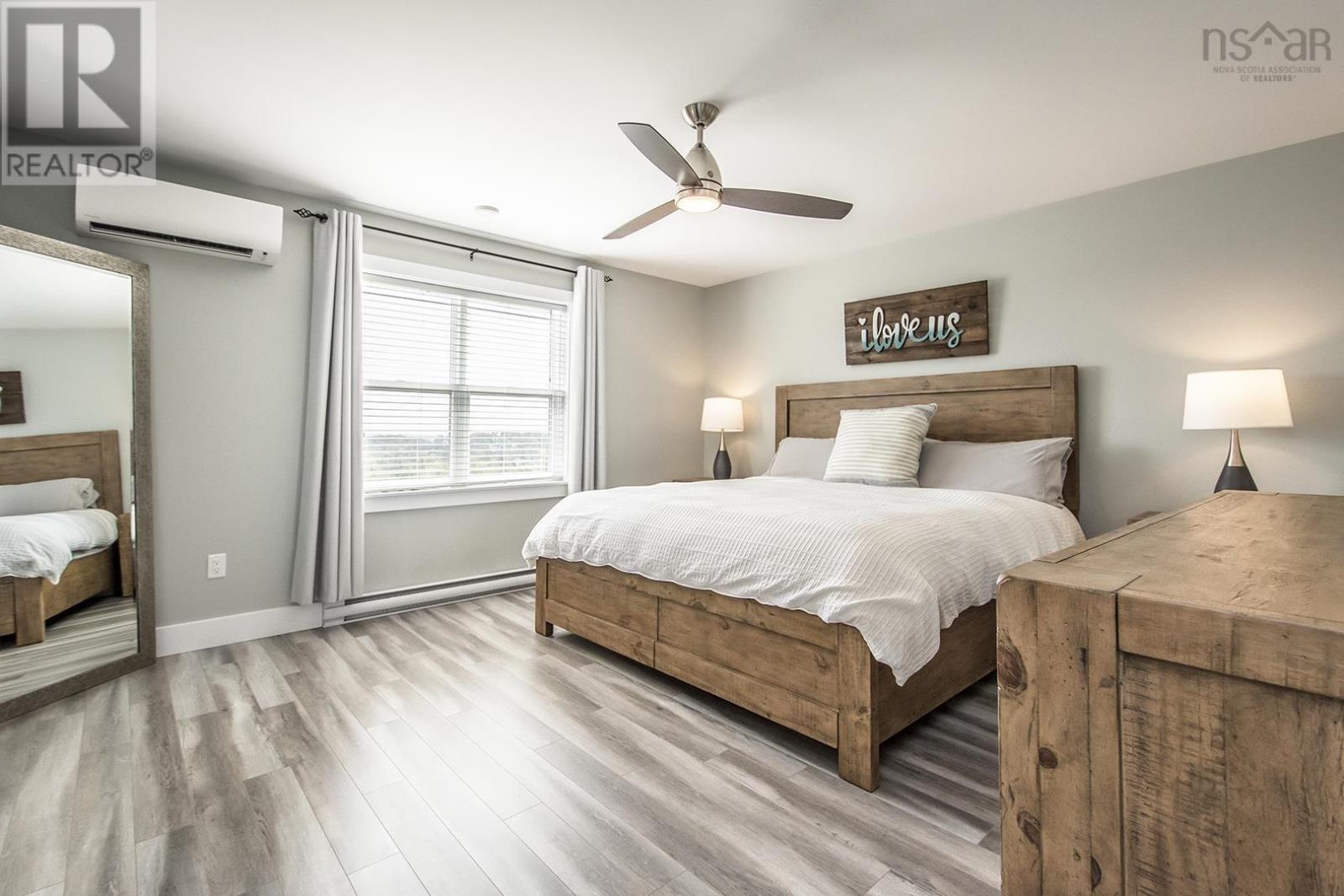 Property 22 of 46 of 99 Executive Drive