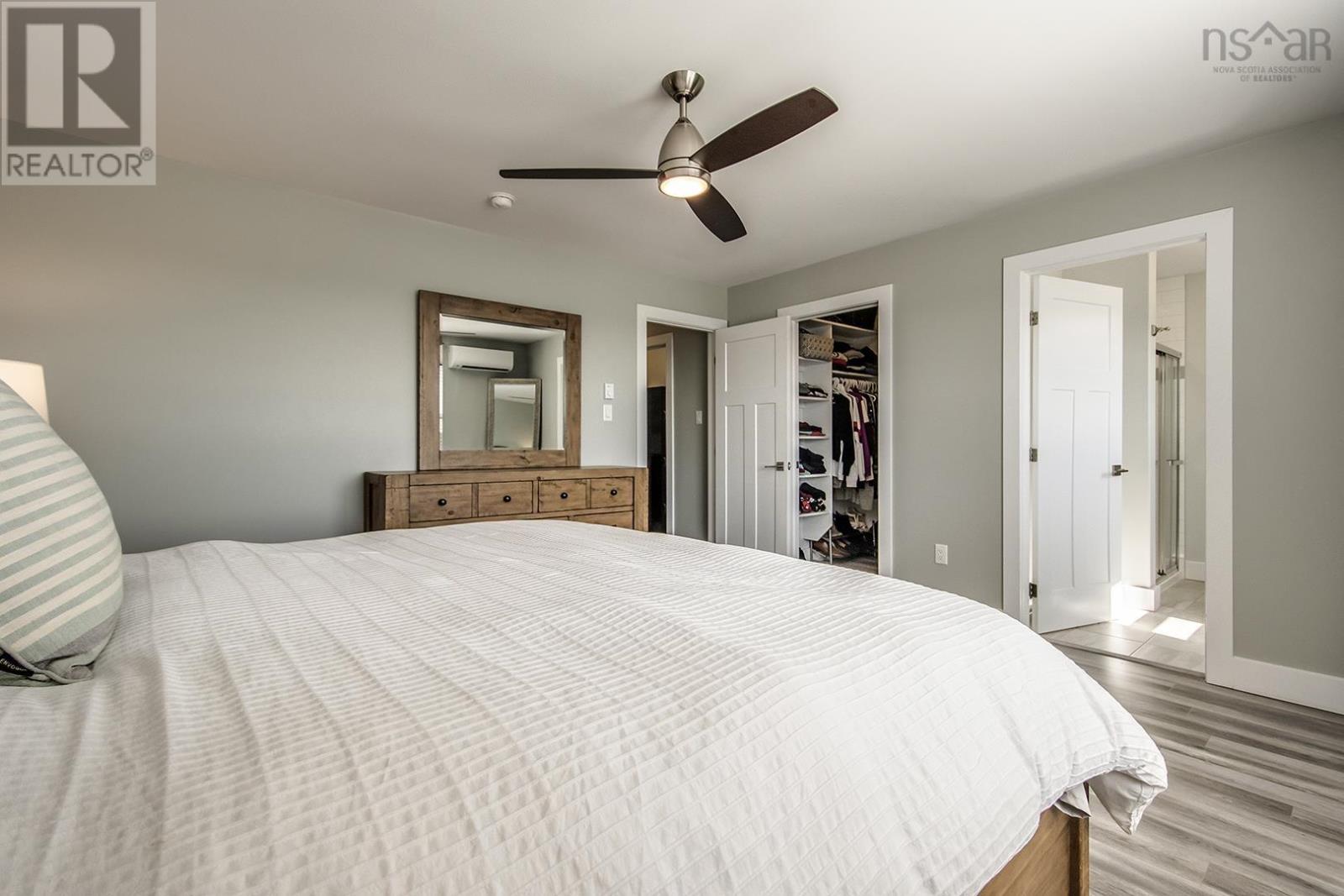 Property 23 of 46 of 99 Executive Drive