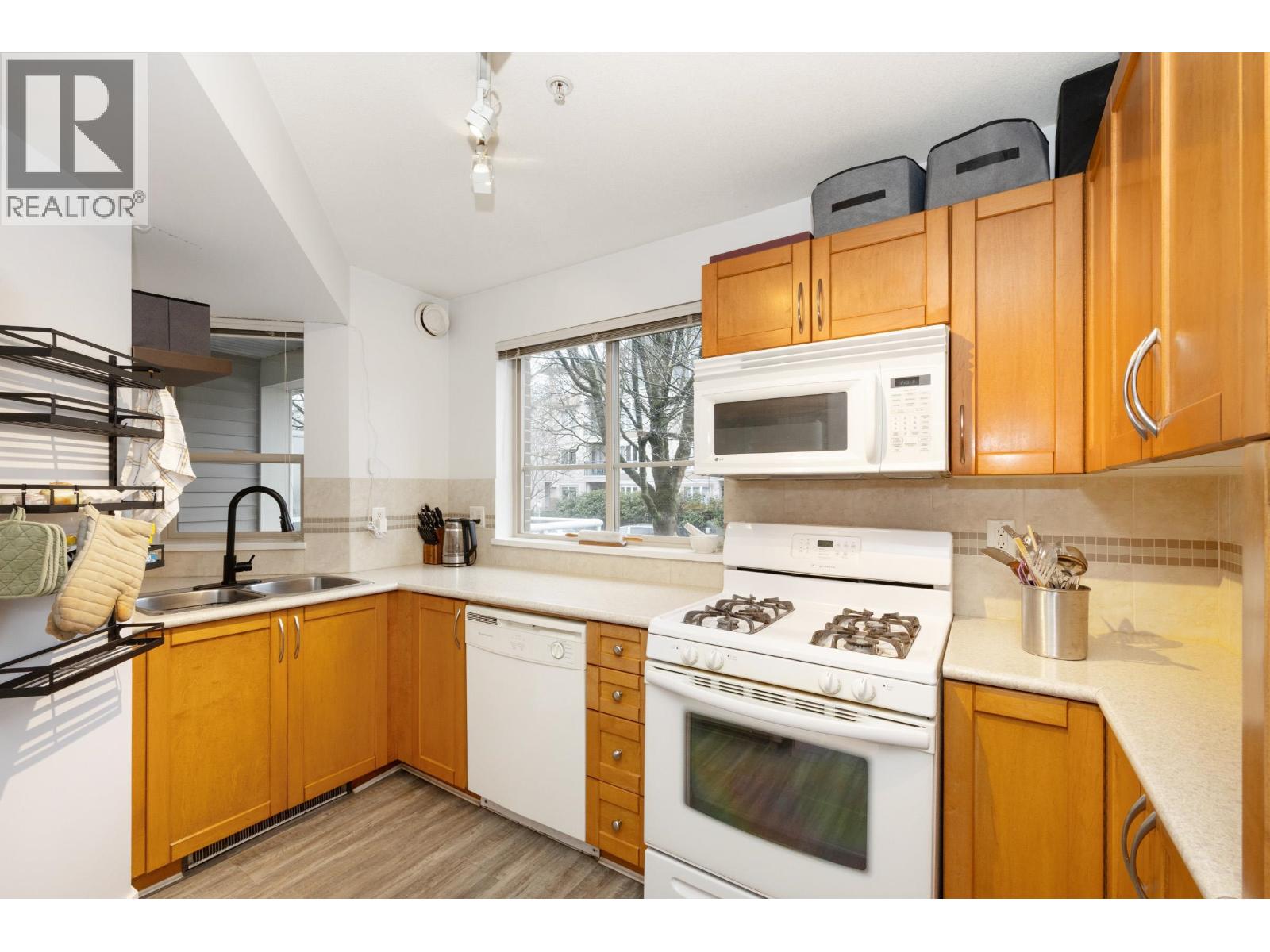 105 2432 WELCHER AVENUE, Port Coquitlam