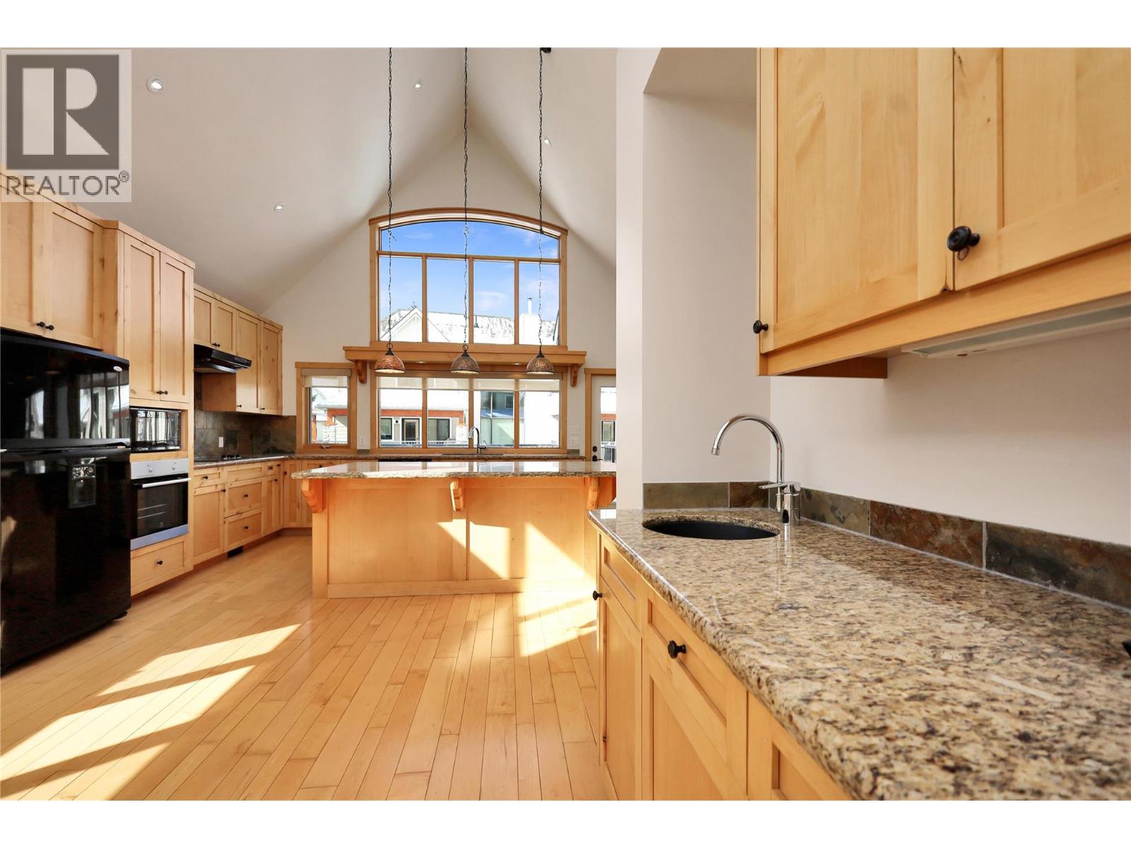 6800 COLUMBIA LAKE Road Unit# 21, Fairmont Hot Springs