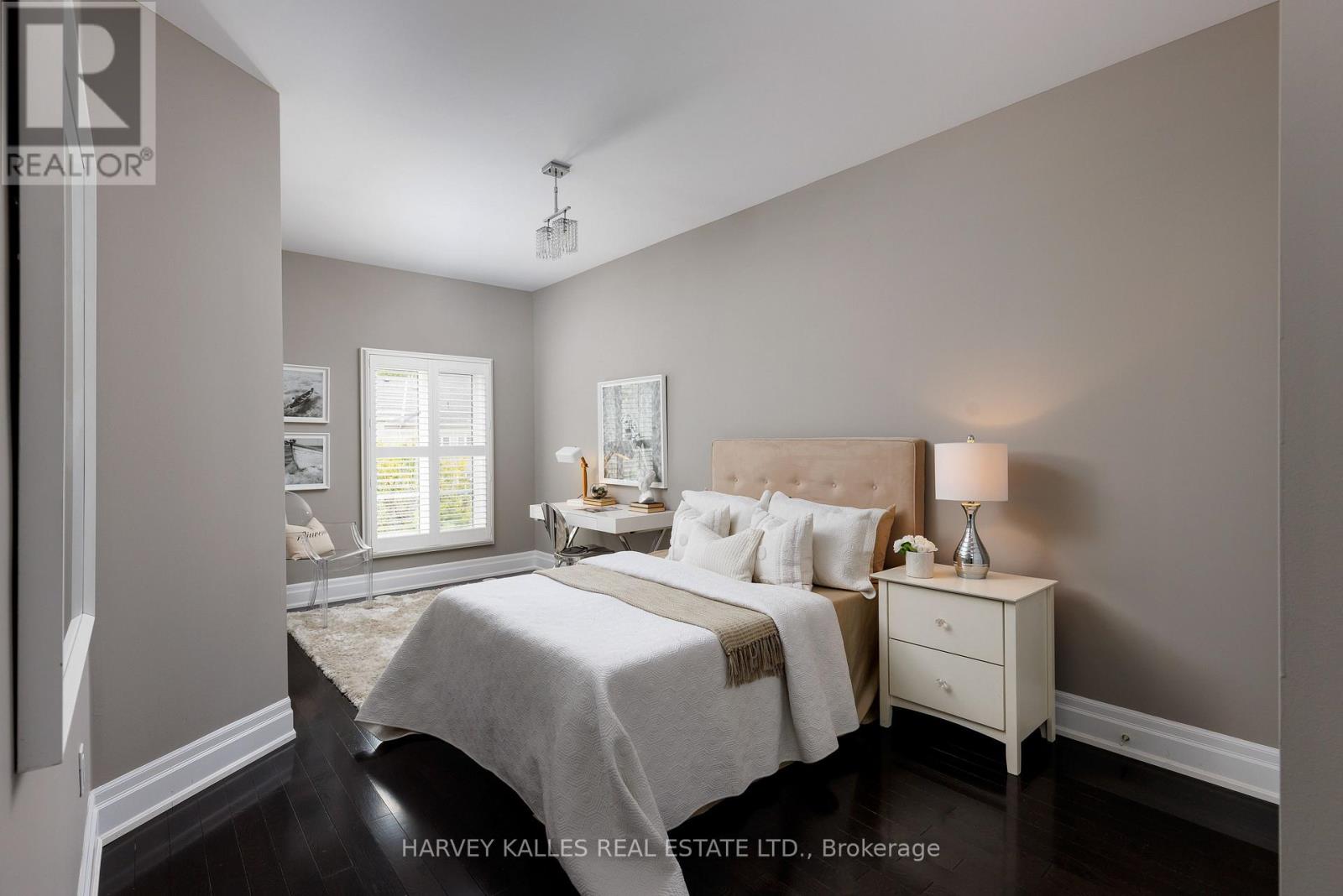 #304 51 YORK MILLS ROAD - 32