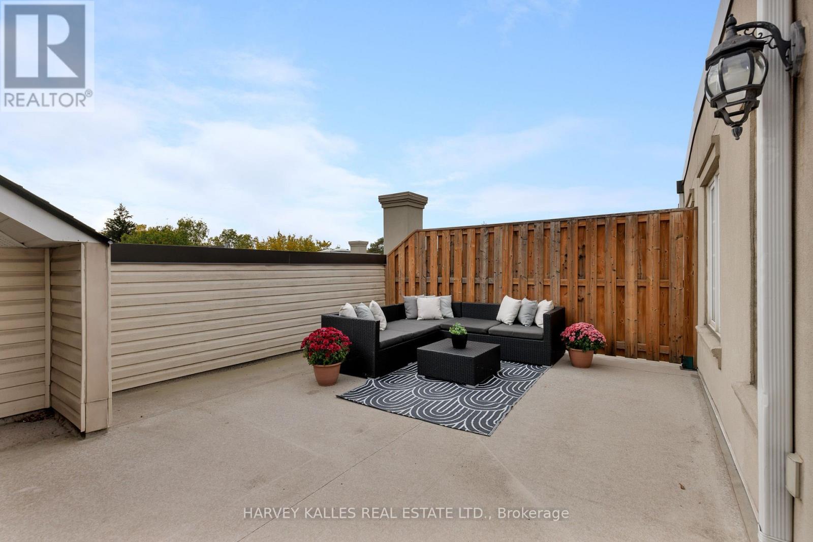 #304 51 YORK MILLS ROAD - 42