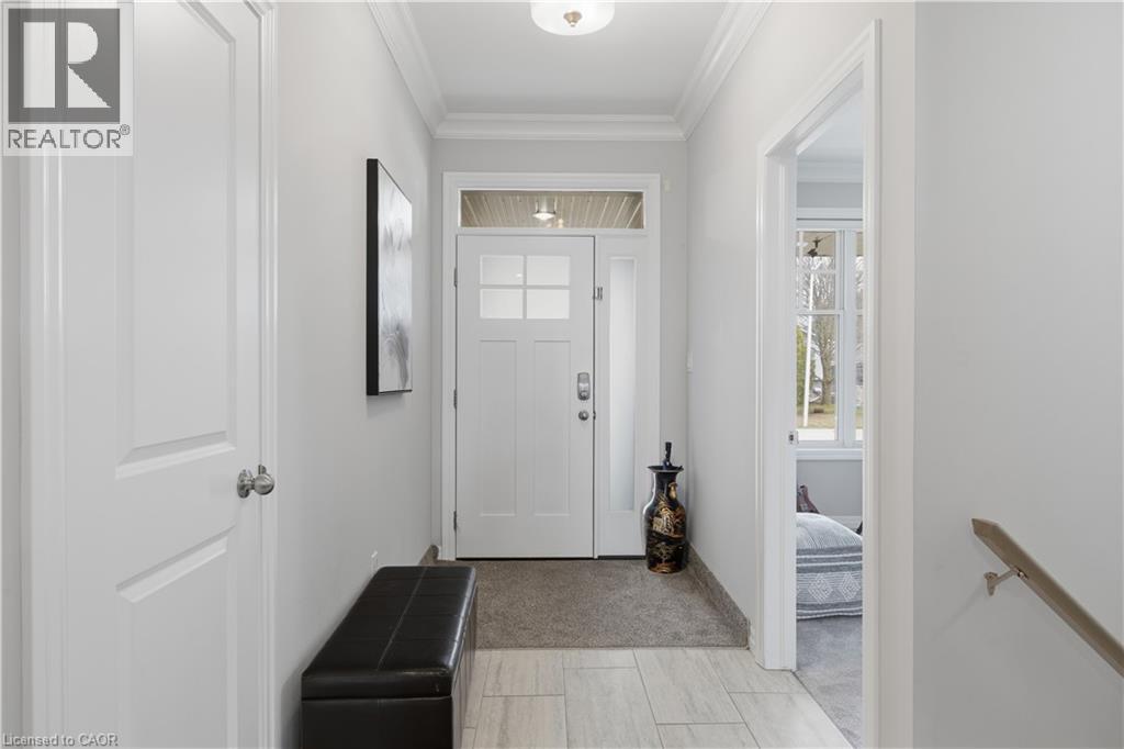43 LOWRIE Crescent - 5