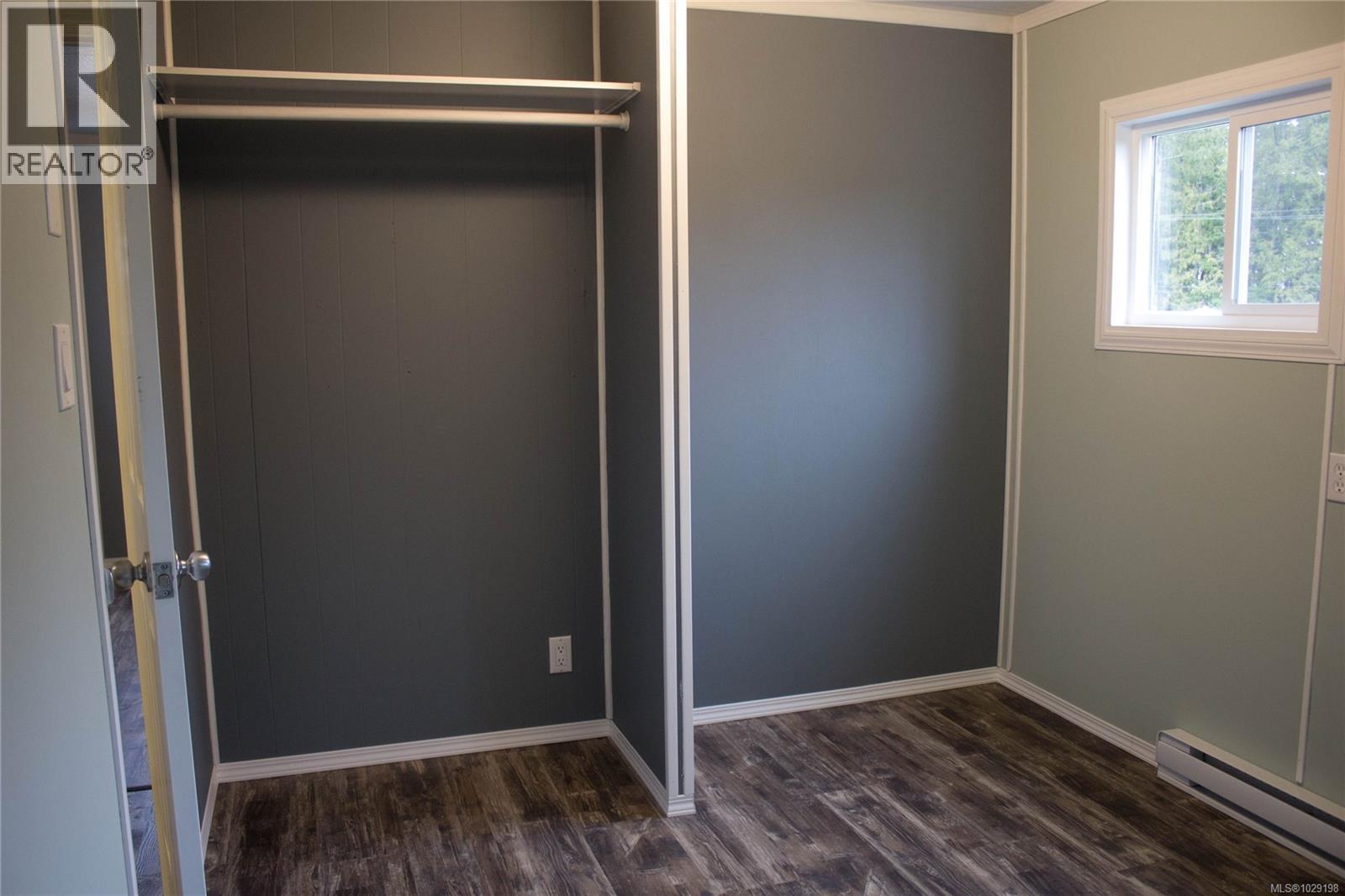 #74 5250 BEAVER HARBOUR RD - 27