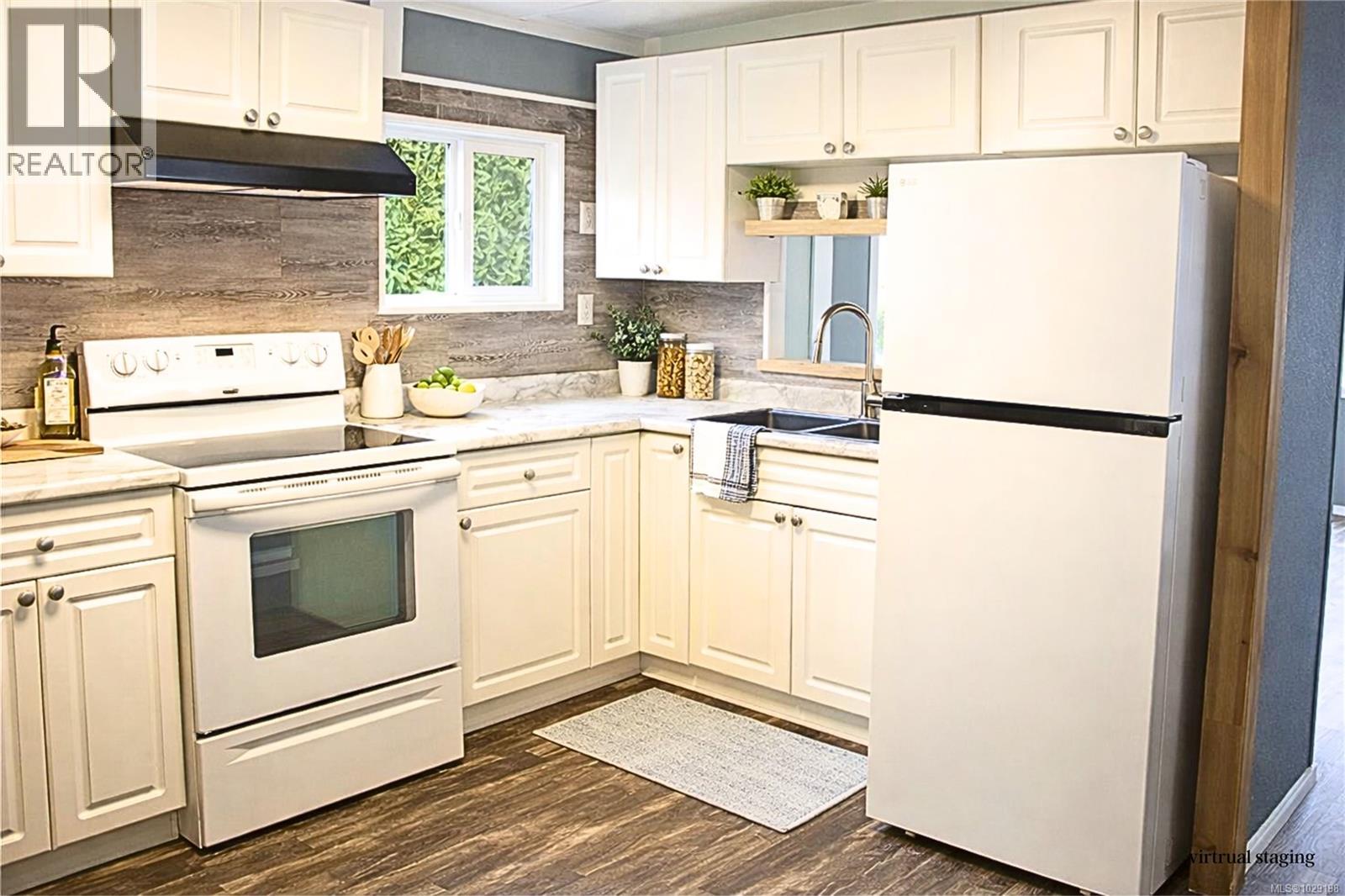 #74 5250 BEAVER HARBOUR RD - Image 3