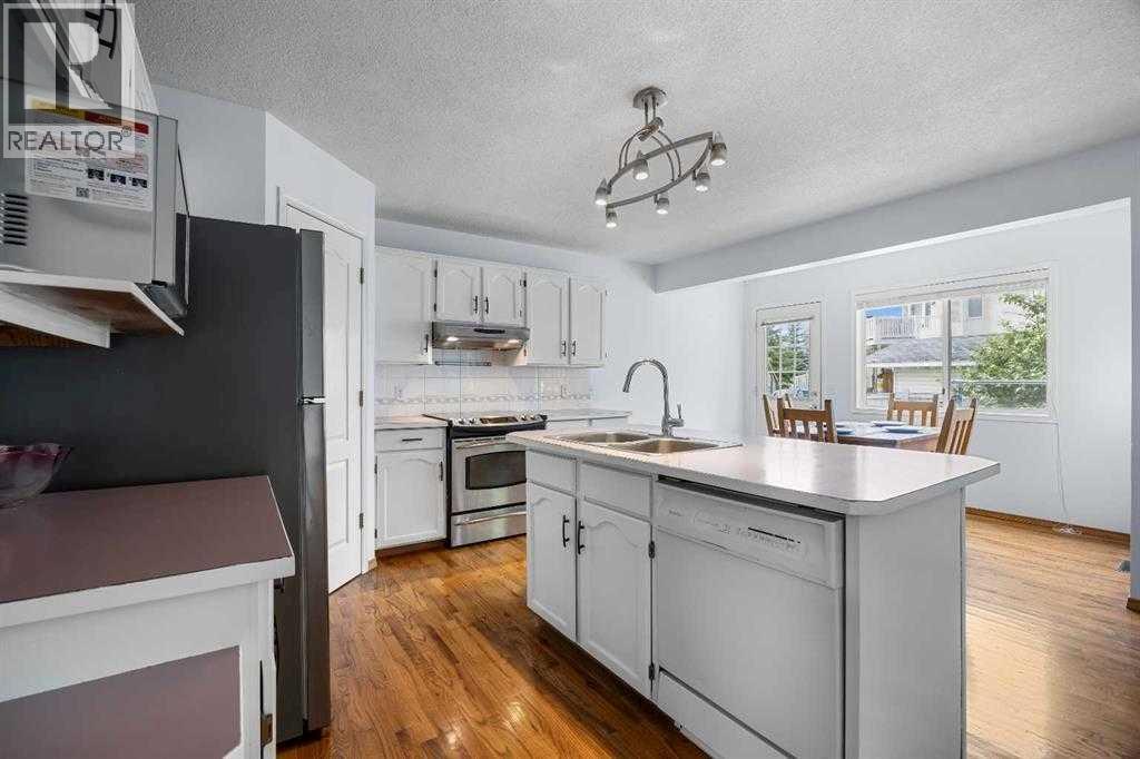 Single Family House for Sale in  Arbour Ridge Way NW Arbour Lake Calgary 