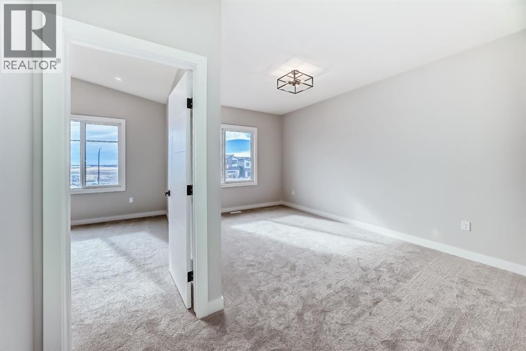 512 Heritage Boulevard, Cochrane