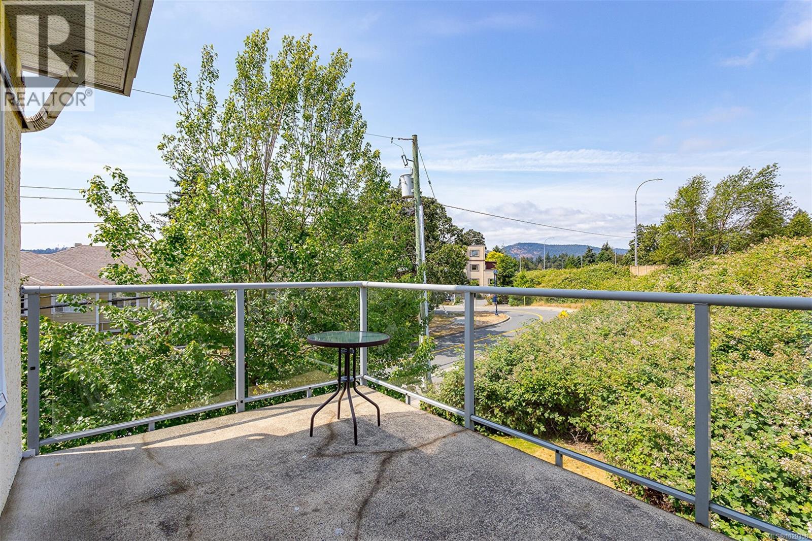 305 908 Brock Ave, Langford