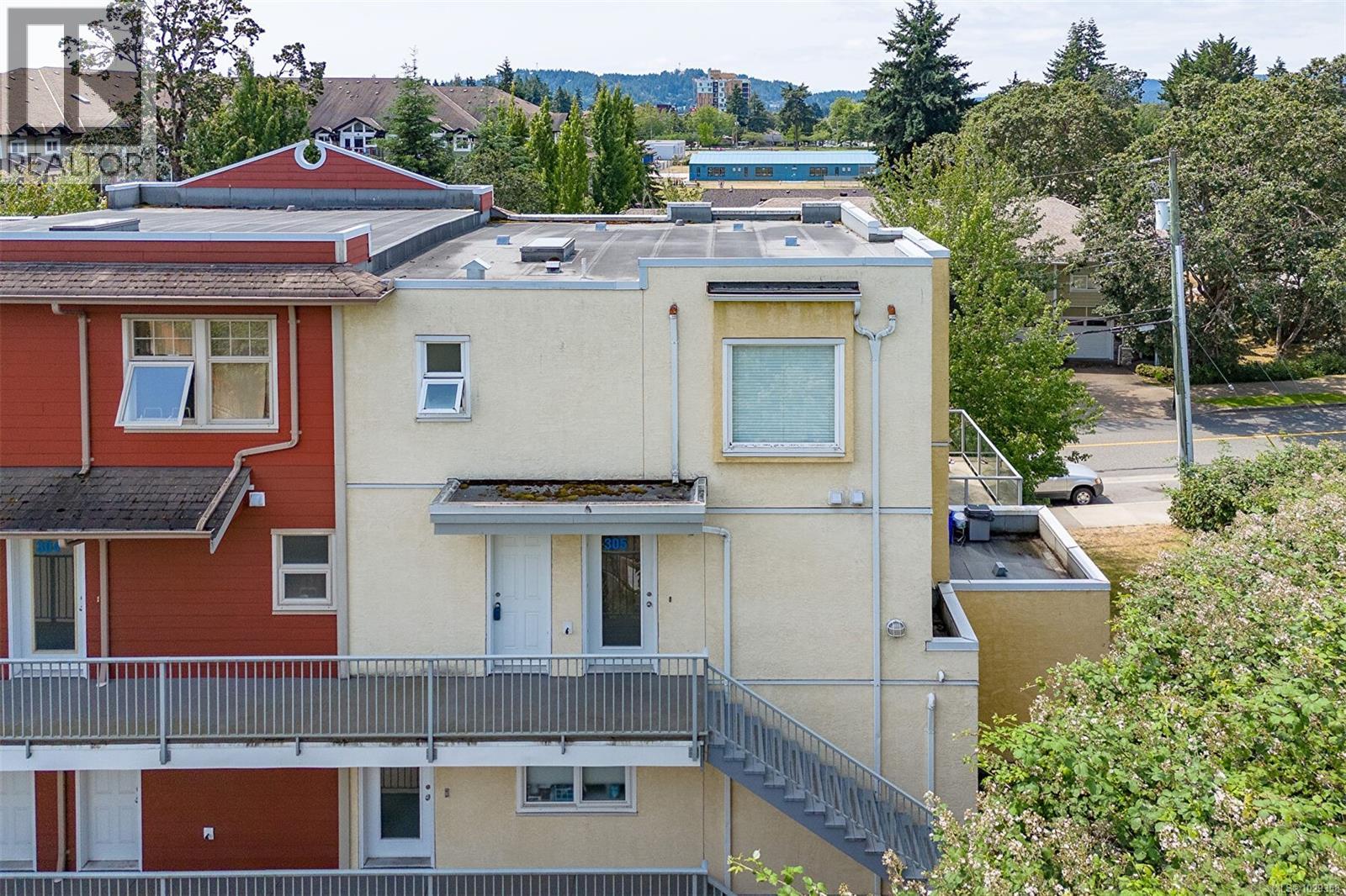 305 908 Brock Ave, Langford