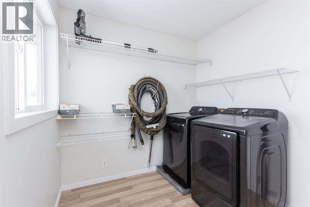 16 Johnson Close, Penhold