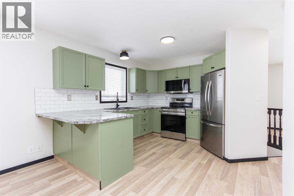 16 Johnson Close, Penhold