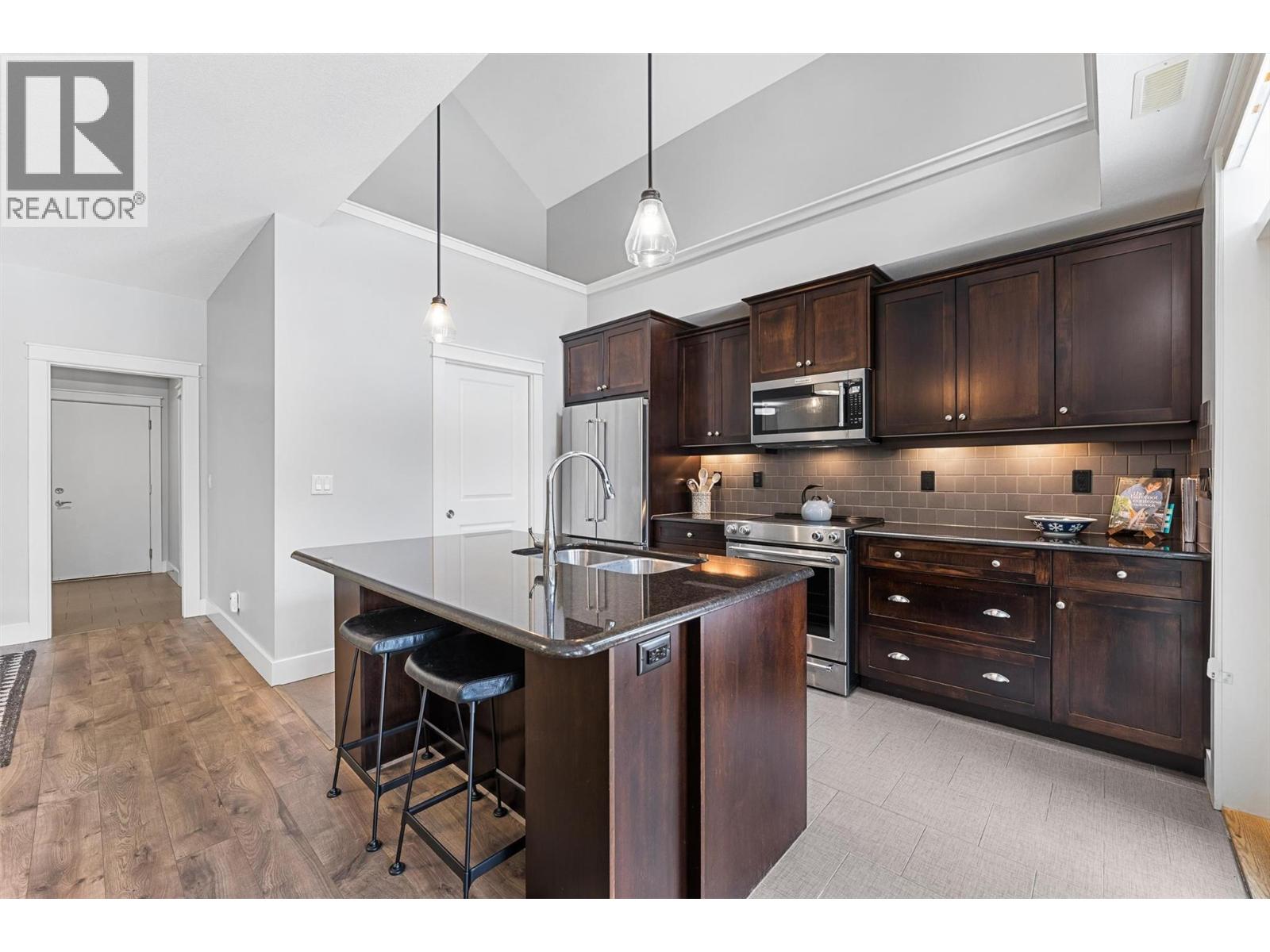 333 Longspoon Drive Unit# 2, Vernon