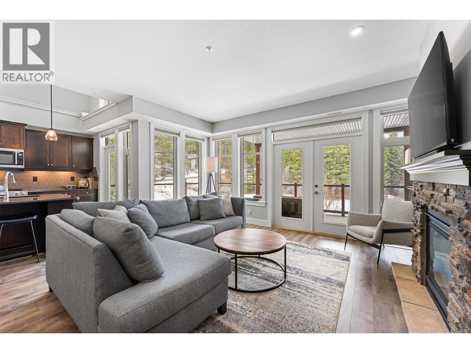 333 Longspoon Drive Unit# 2, Vernon