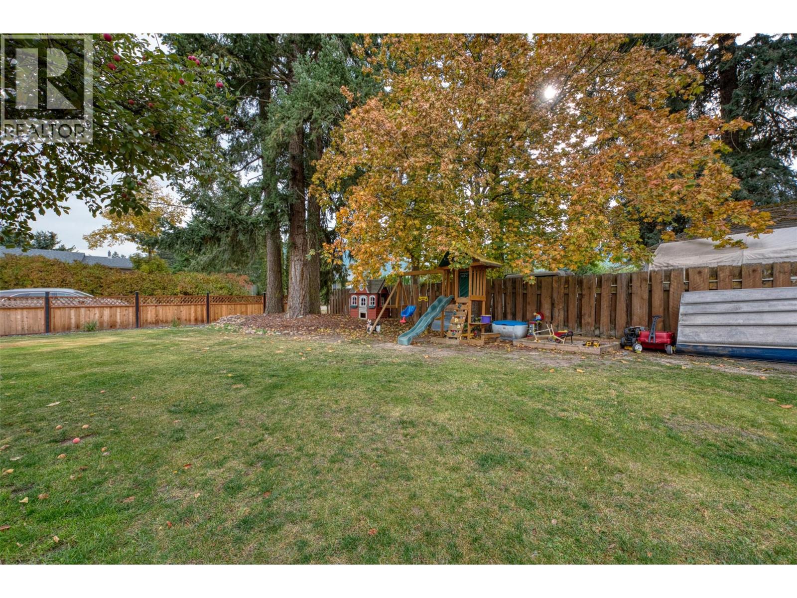 718 Fraser Road, Lumby