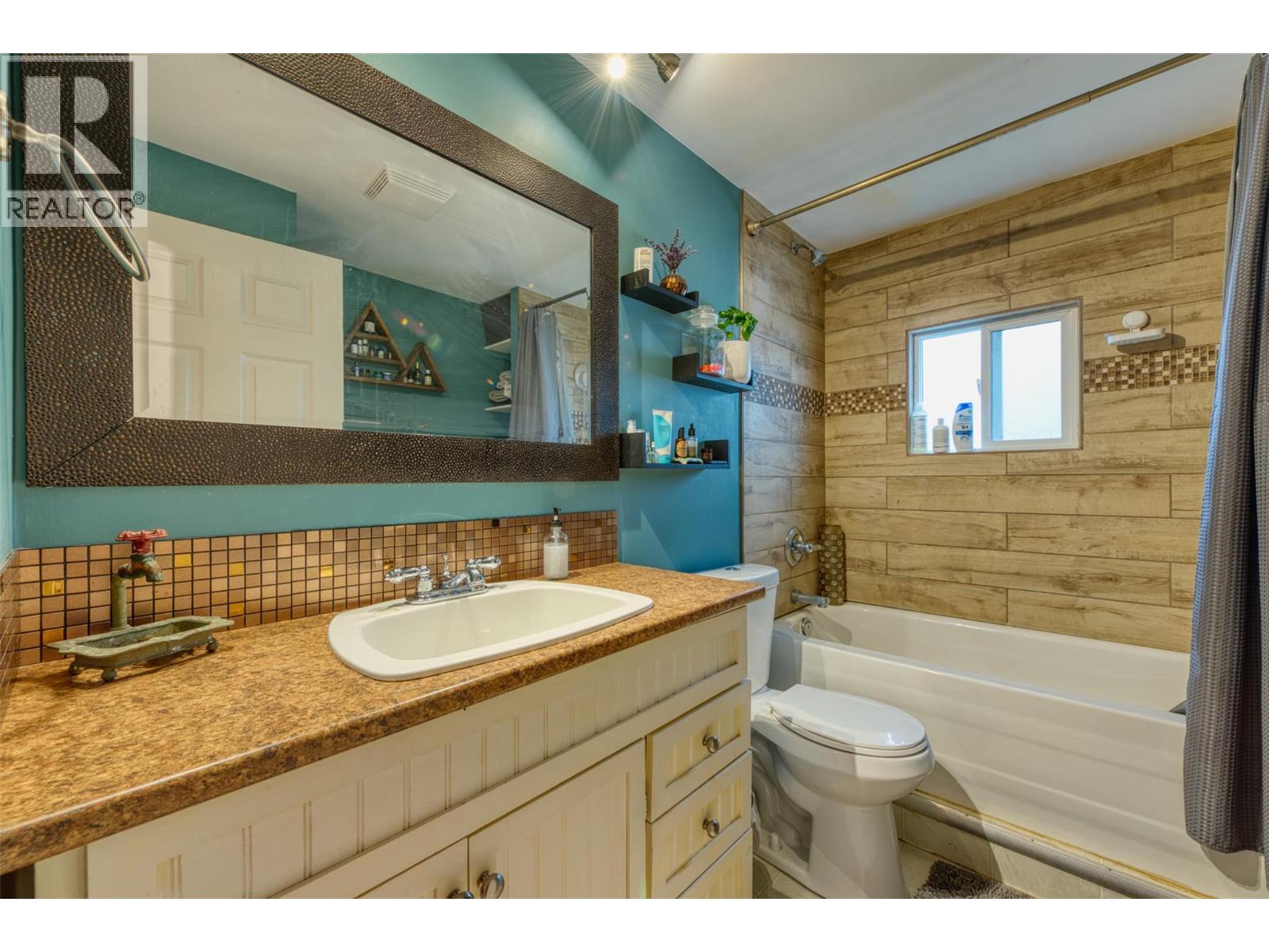 718 Fraser Road, Lumby