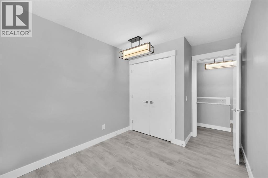 Single Family House for Sale in    Street NW Thorncliffe Calgary 