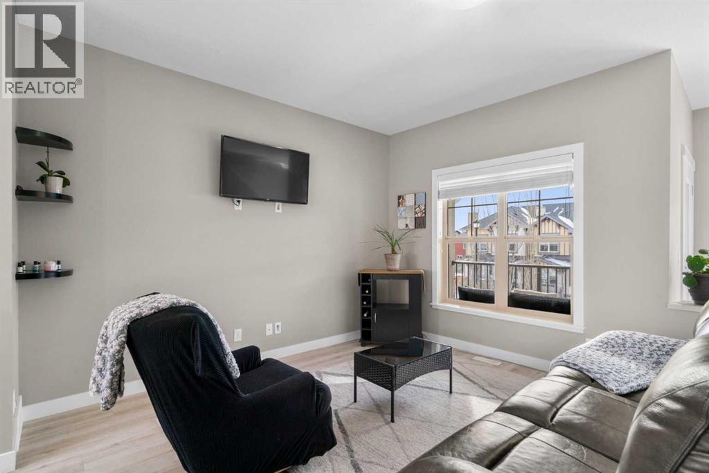 32 Horseshoe Crescent, Cochrane