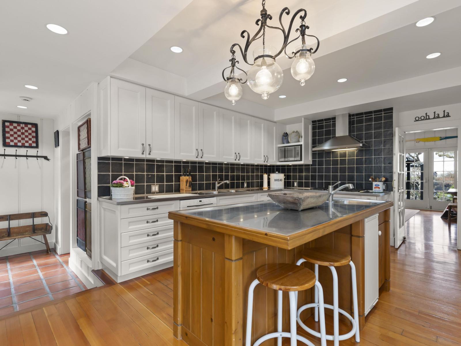 3002 O'HARA LANE, Surrey