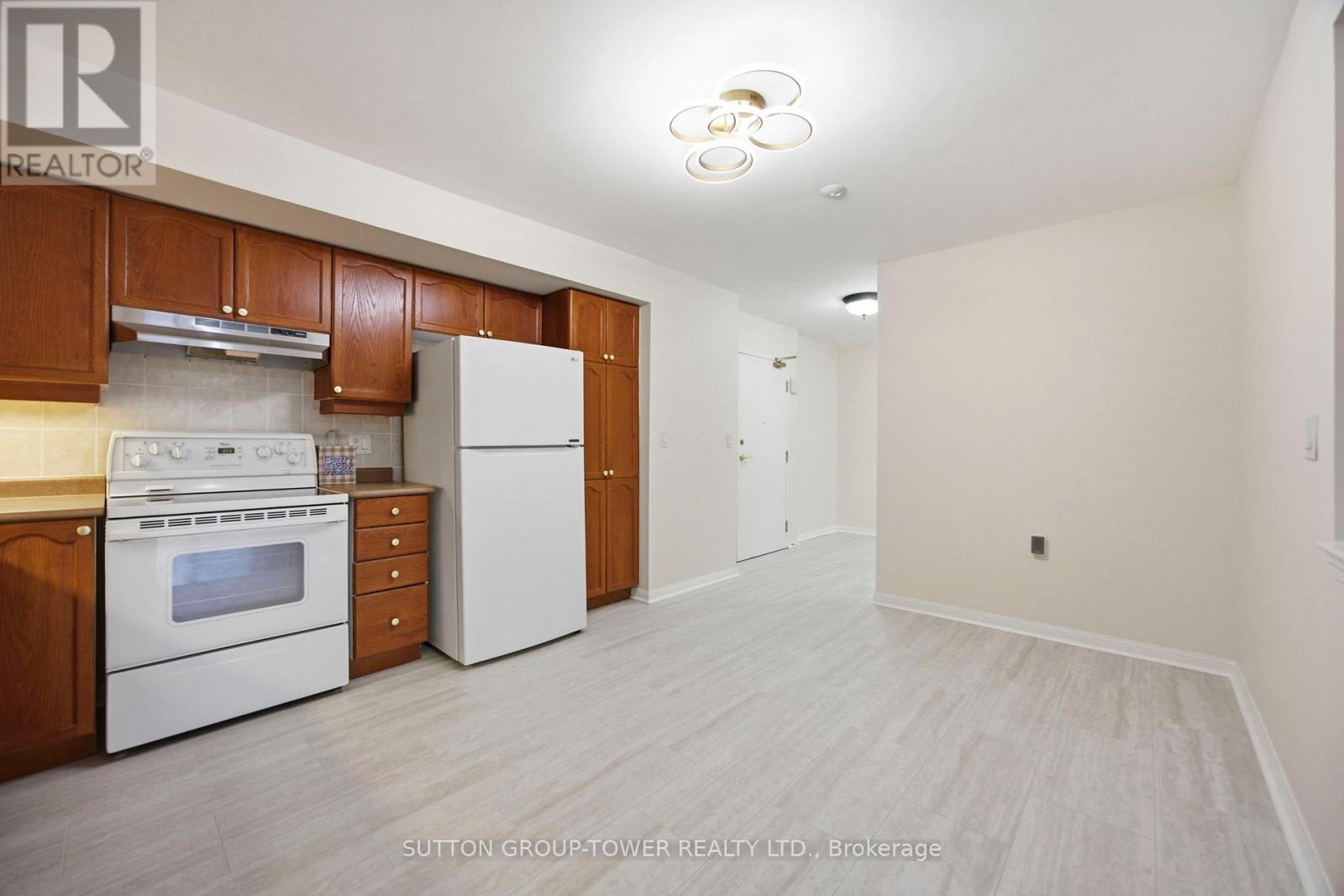 #408 2500 RUTHERFORD ROAD N - 10