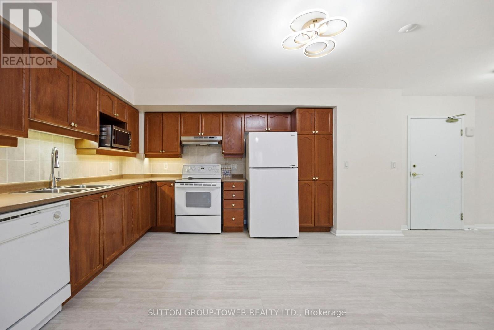 #408 2500 RUTHERFORD ROAD N - 9