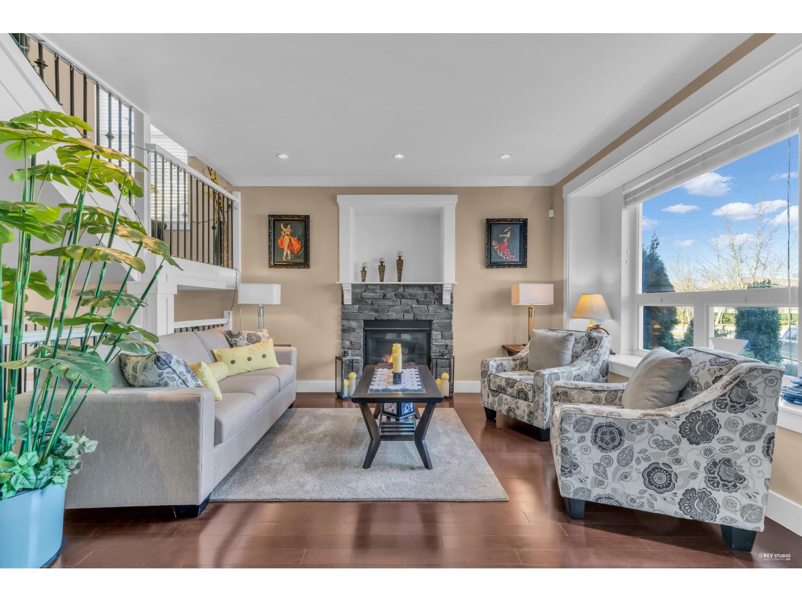 16238 25 Avenue - photo 2