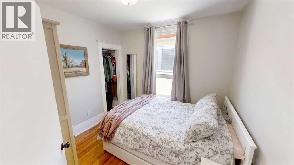 Single Family House Bungalow for Sale in   Avenue S Victoria Park Lethbridge 