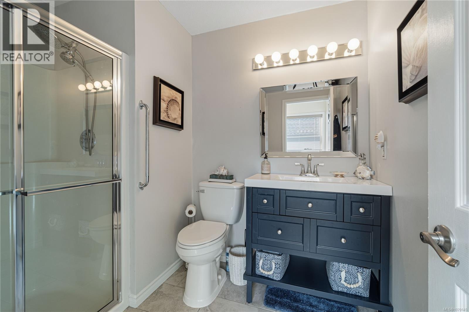 1303 Oceanside Dr - 23