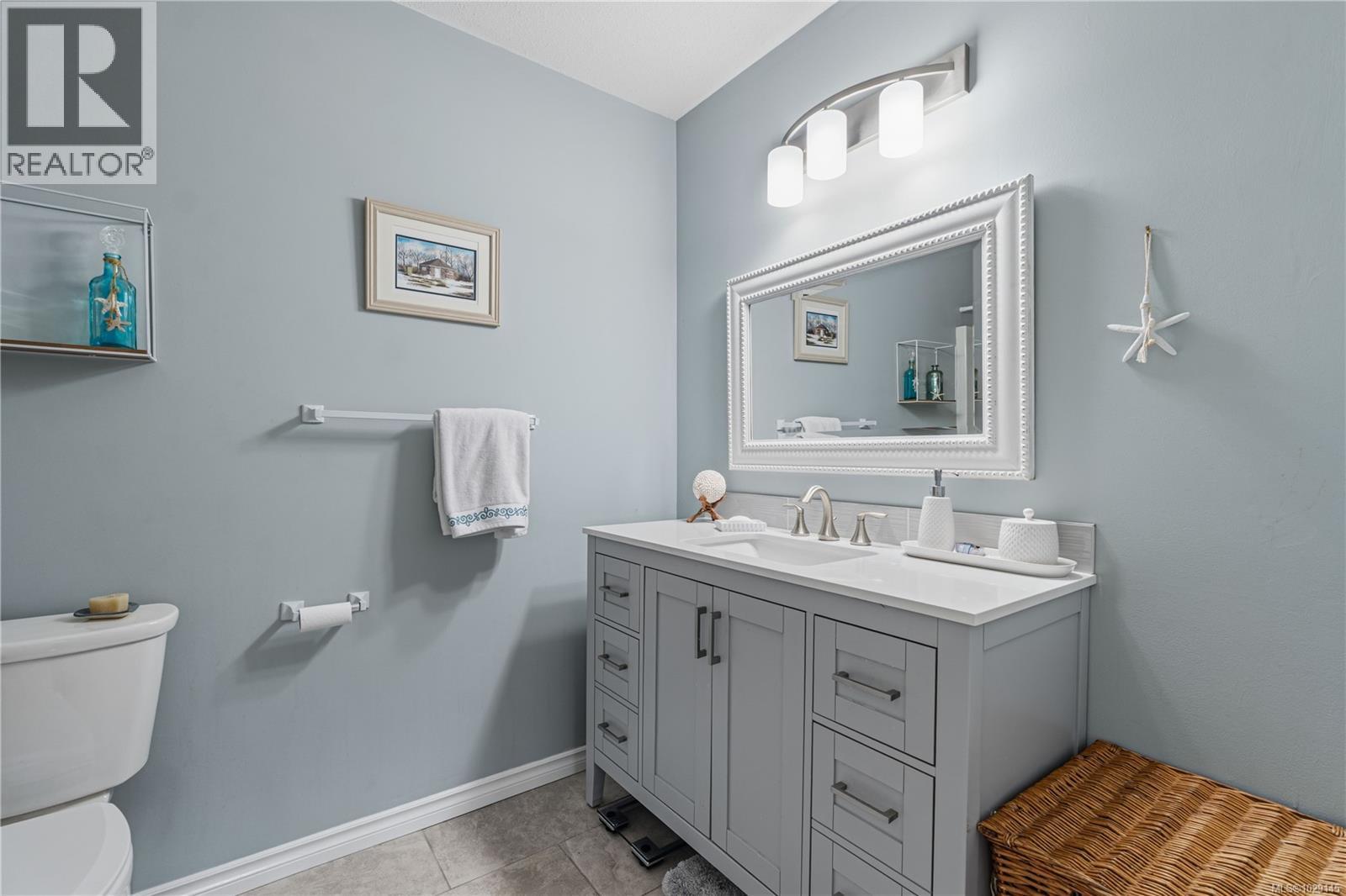 1303 Oceanside Dr - 24