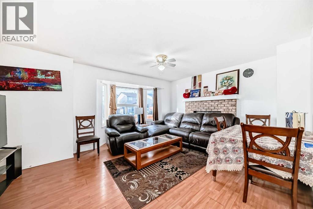 Single Family House for Sale in  Falmere Way NE Falconridge Calgary 