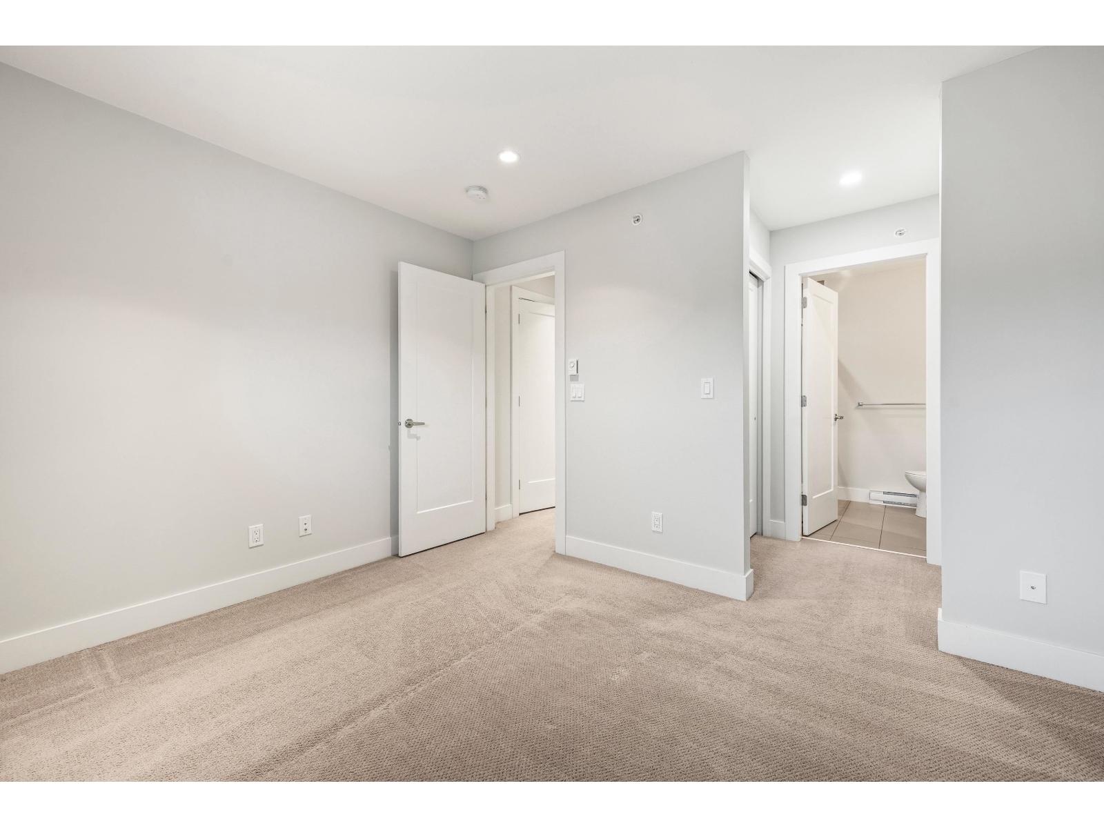 3 45615 TAMIHI WAY, Garrison Crossing, Chilliwack