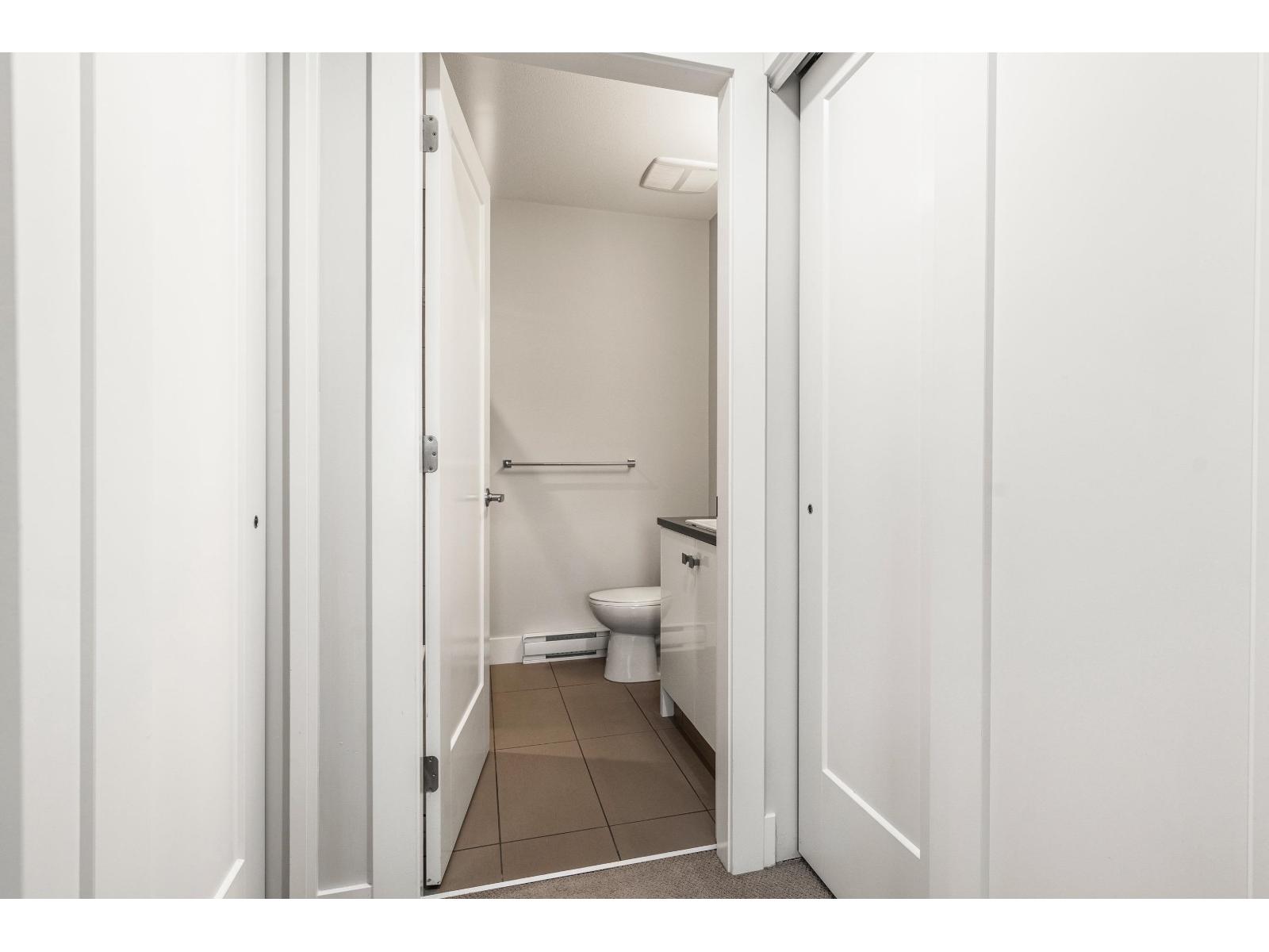 3 45615 TAMIHI WAY, Garrison Crossing, Chilliwack