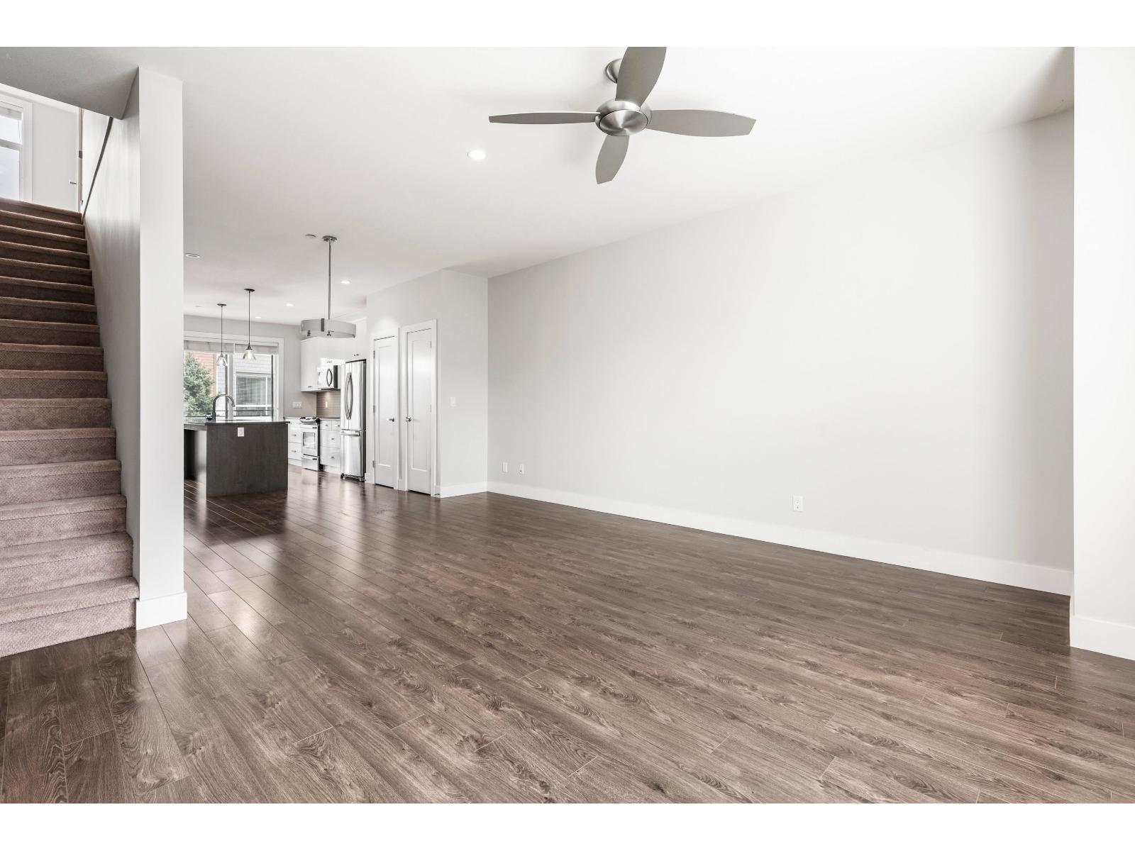 3 45615 TAMIHI WAY, Garrison Crossing, Chilliwack