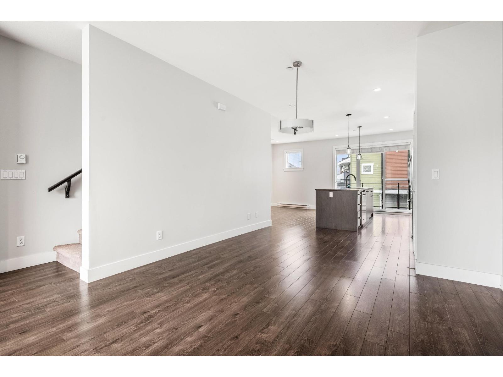 3 45615 TAMIHI WAY, Garrison Crossing, Chilliwack