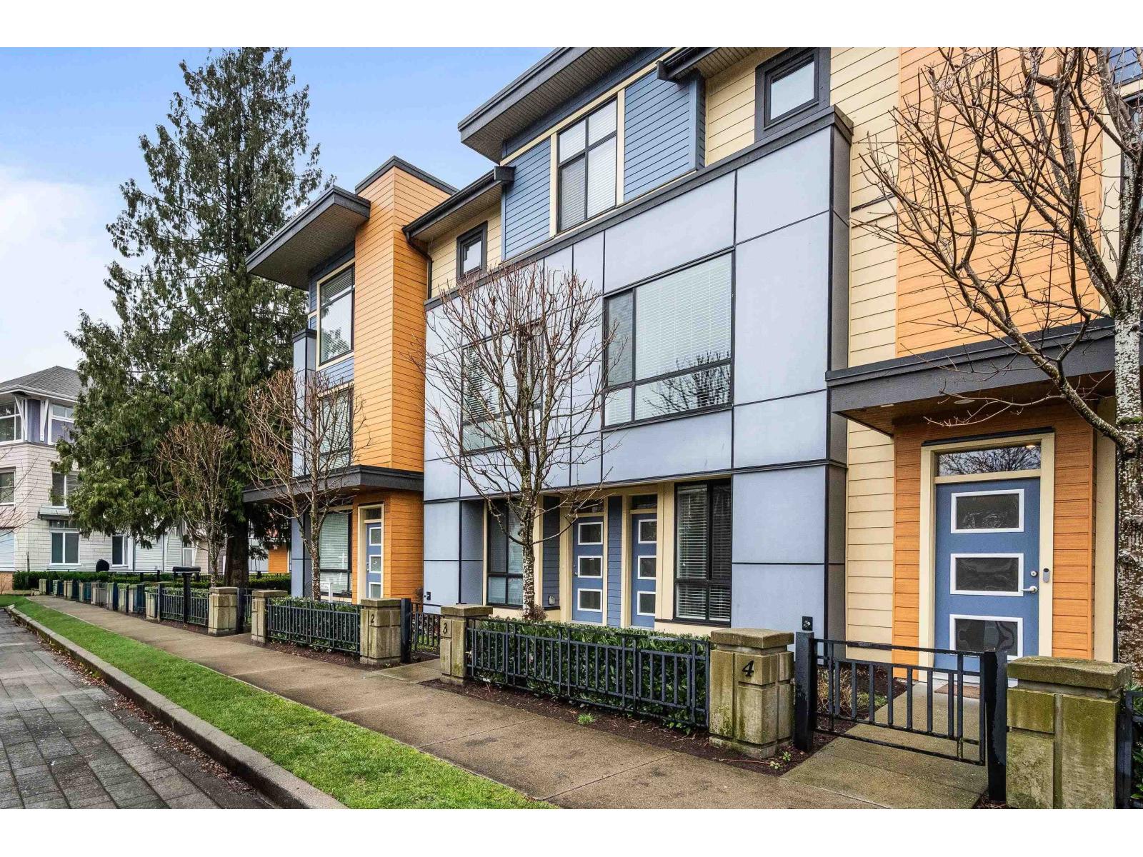 3 45615 TAMIHI WAY, Garrison Crossing, Chilliwack