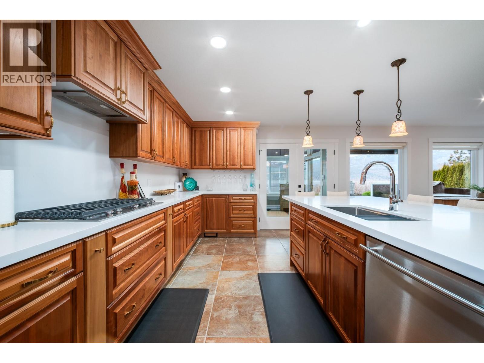  955 Gable Road, Lake Country