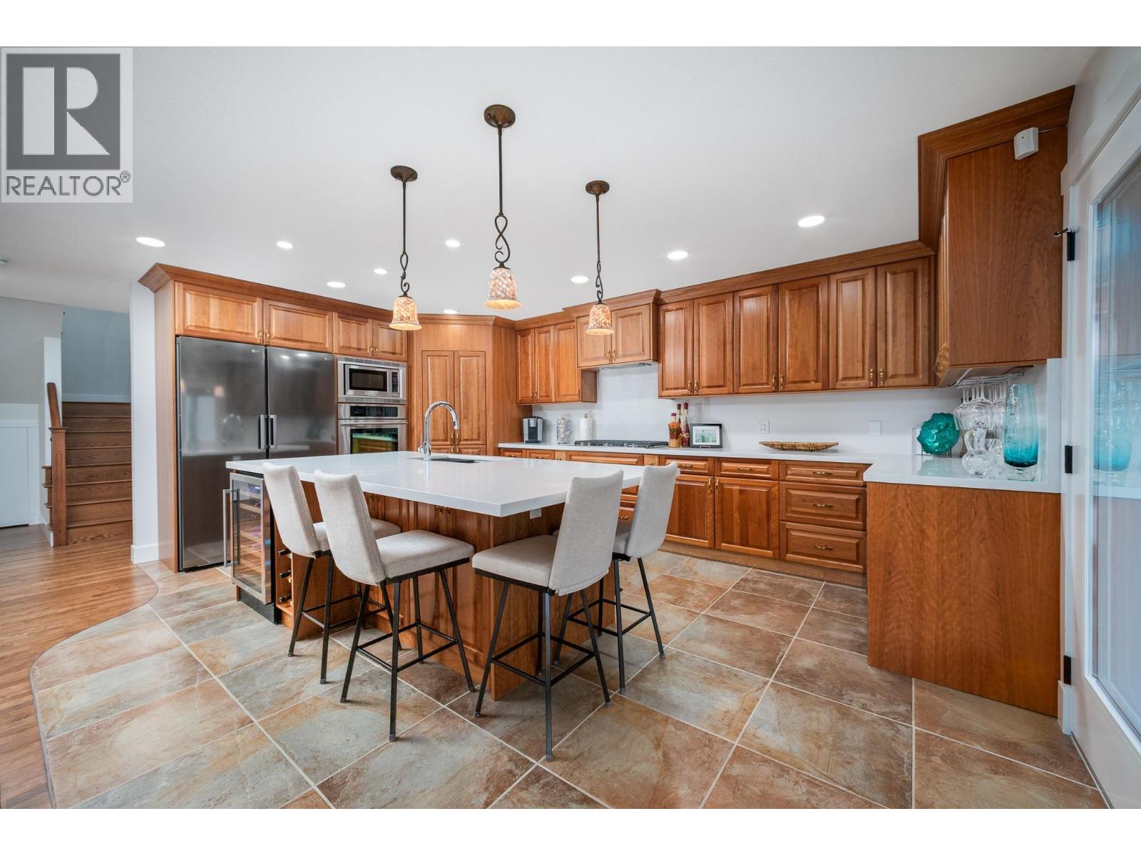  955 Gable Road, Lake Country