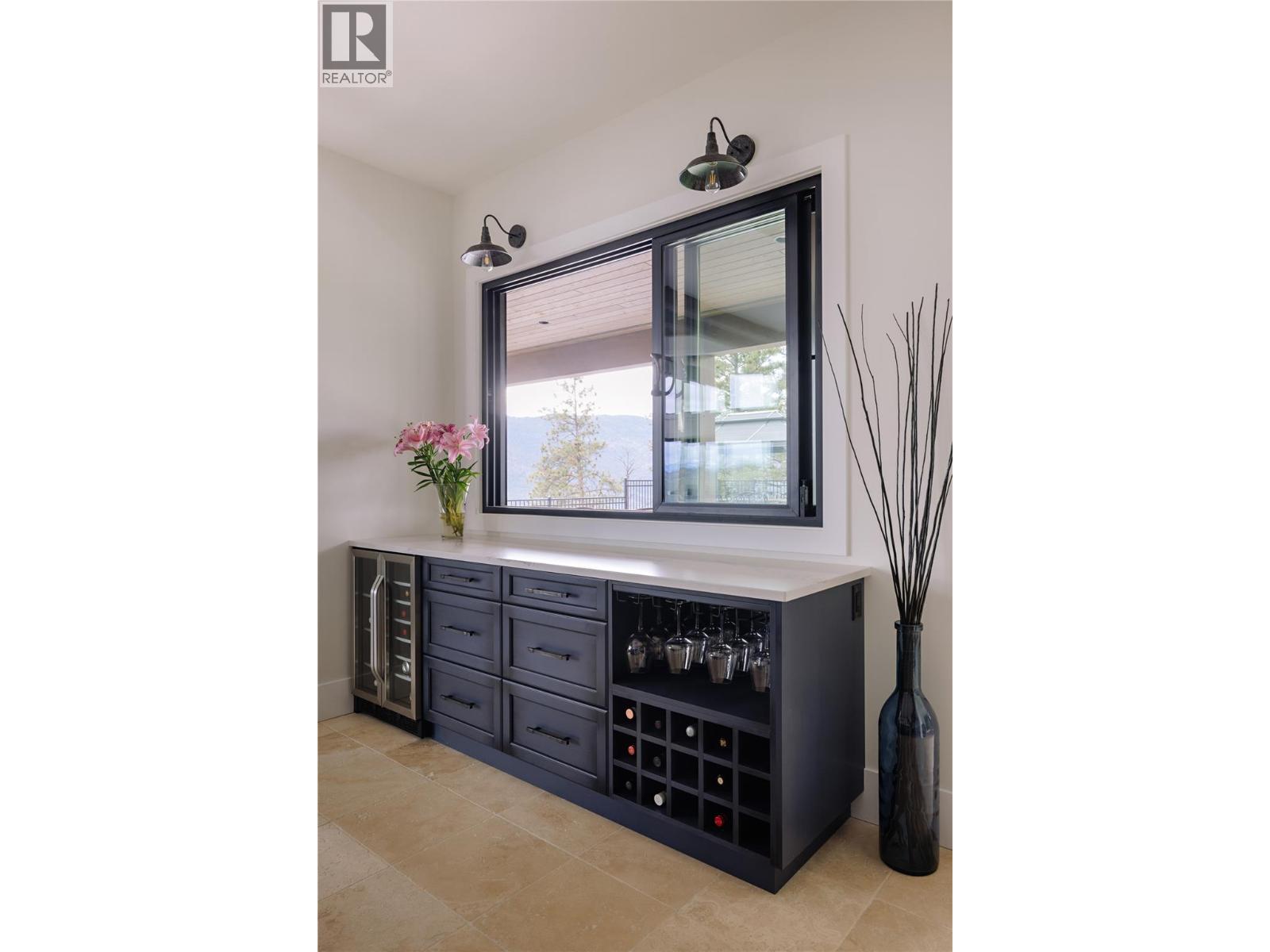 9532 Benchland Drive, Lake Country