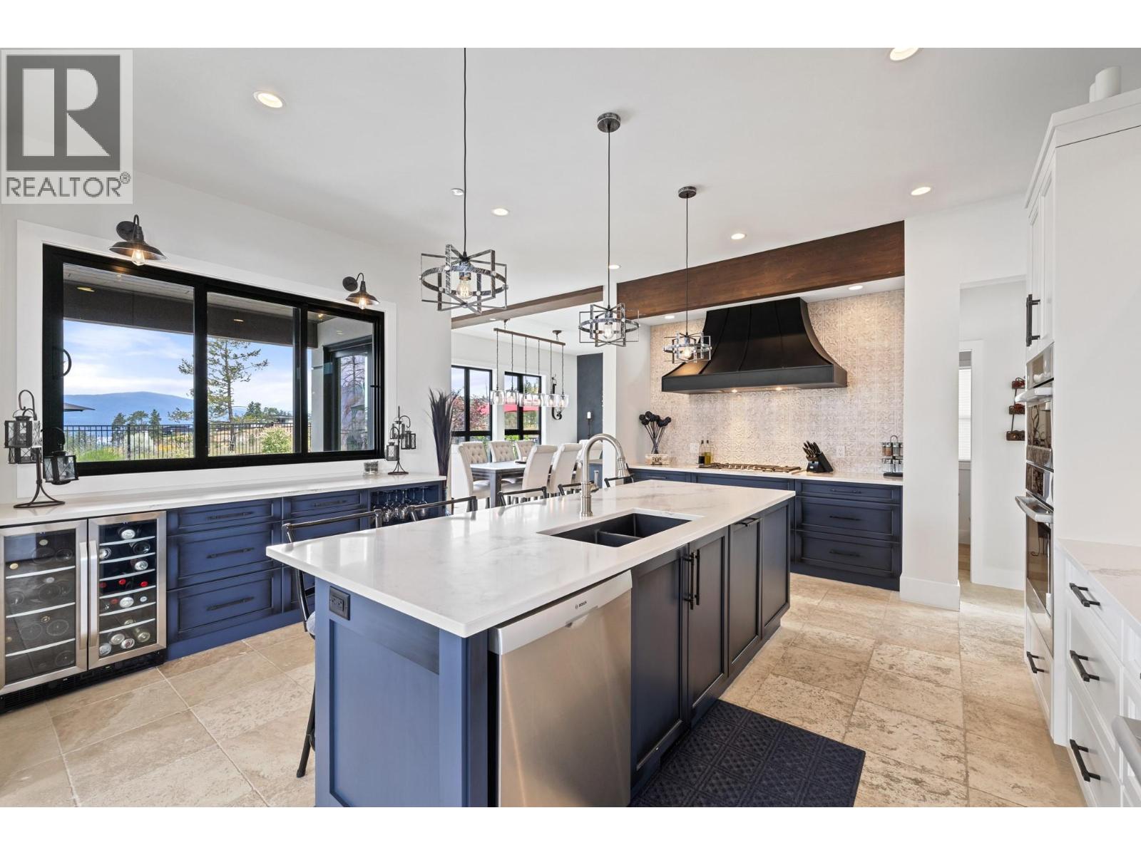 9532 Benchland Drive, Lake Country