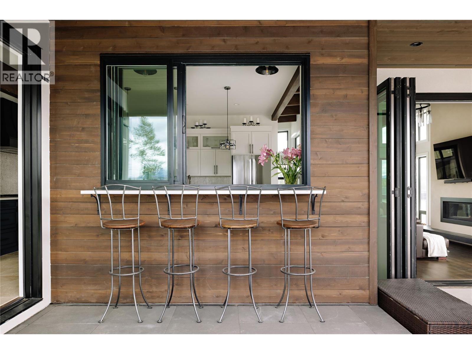 9532 Benchland Drive, Lake Country