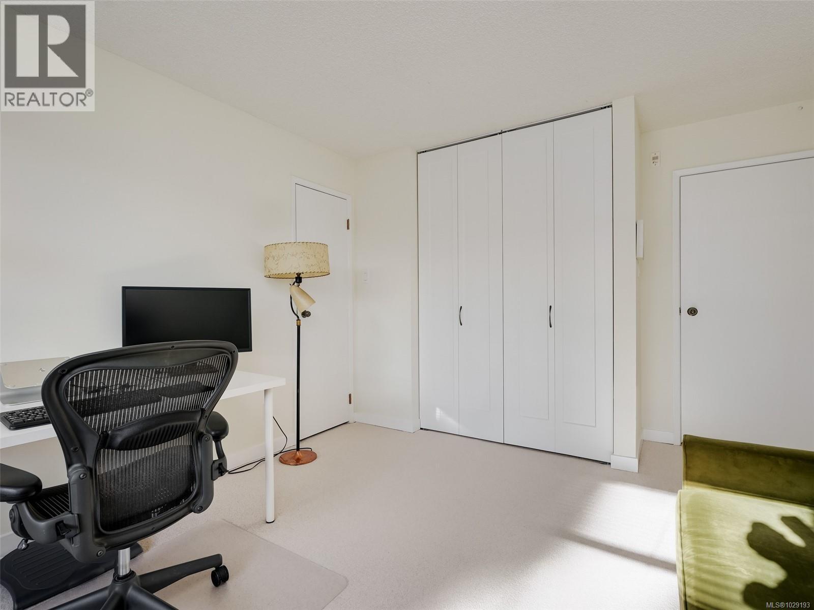 306 1149 Rockland Ave, Victoria