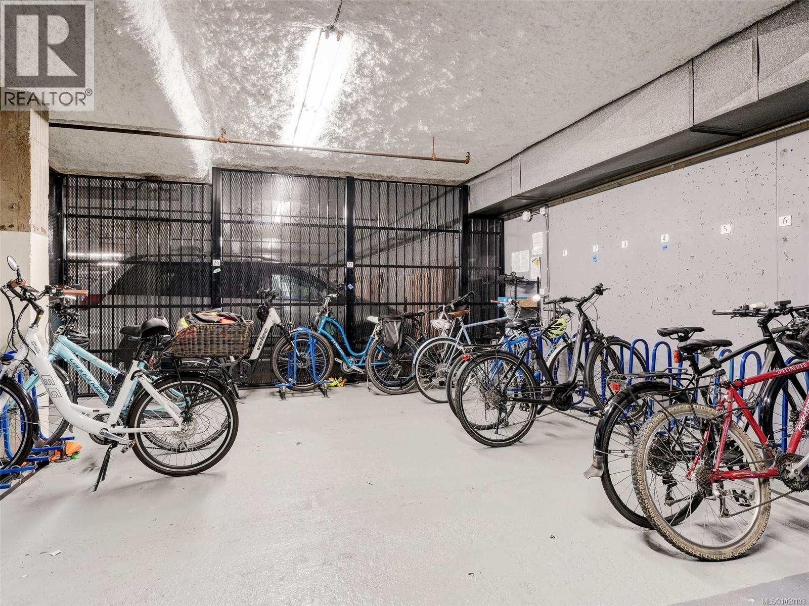 306 1149 Rockland Ave, Victoria