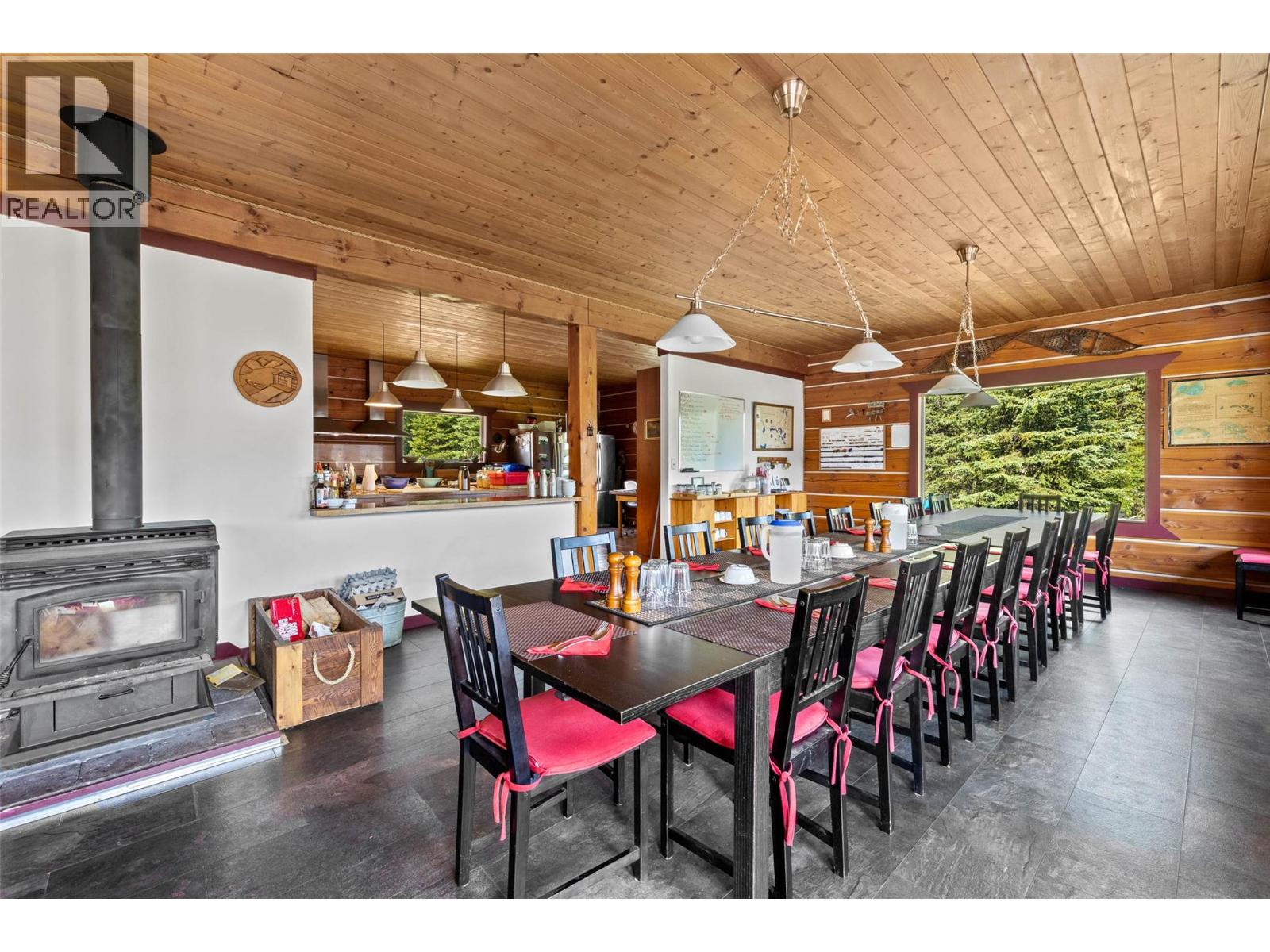  Taweel Lake Road, Little Fort