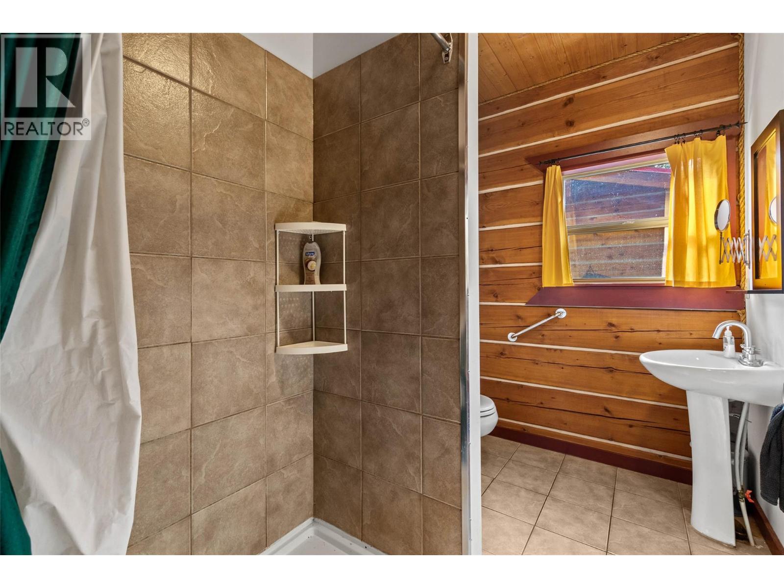  Taweel Lake Road, Little Fort