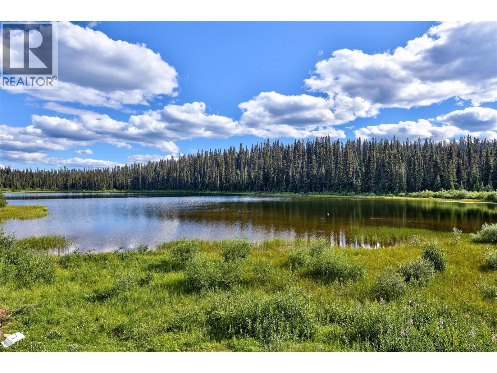  Taweel Lake Road, Little Fort